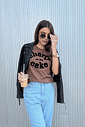 T-SHIRT ESTONADA CHERRY CAKE (COM FLOCADO) MARROM CAFÉ T-SHIRT ESTONADA CHERRY CAKE (COM FLOCADO) MARROM CAFÉ