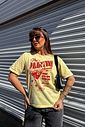 T-SHIRT ESTONADA SUNSET MARTINI (COM GLITTER) AMARELO MANTEIGA T-SHIRT ESTONADA SUNSET MARTINI (COM GLITTER) AMARELO MANTEIGA