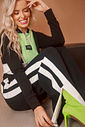 Calça Moletom Wide Leg com Faixas e Rachas Laterais Luna Preta Calça Moletom Wide Leg com Faixas e Rachas Laterais Luna Preta