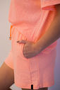 Short Feminino com Recorte Lateral e Bordado Vitta Laranja Neon