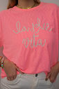T-Shirt Oversized Feminina Meia Malha Bordada Dolce Vita Erica Rosa Neon T-Shirt Oversized Feminina Meia Malha Bordada Dolce Vita Erica Rosa Neon