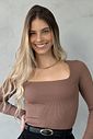 Blusa Decote Quadrada Longa Mocha Blusa Decote Quadrada Longa Mocha