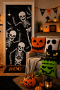 Kit 02- Halloween Esqueleto muito Louco — 1 Capa de Porta + 4 Capas de Almofada 45x45