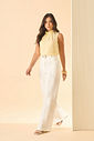 Calça Alfaiataria Wide Leg Fenda- Milalai Calça Alfaiataria Wide Leg Fenda- Milalai