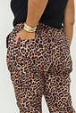 Calça Reta Sarja Savana Animal Print Calça Reta Sarja Savana Animal Print