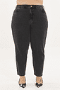 calça jeans de algodão modelagem mom plus size