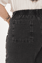 calça jeans de algodão modelagem mom plus size