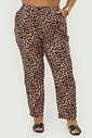 Calça Reta Sarja Savana Animal Print Calça Reta Sarja Savana Animal Print