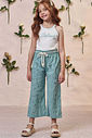 Conjunto de regata em canelado e calça cropped em tecido bordado. (Com short embutido) 98937 Kukiê Infantil Menina Conjunto de regata em canelado e calça cropped em tecido bordado. (Com short embutido) 98937 Kukiê Infantil Menina