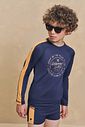 Conjunto de camiseta e sunga em malha uv dry com proteção UV50+ 93343 Johnny Fox Teen Menino Conjunto de camiseta e sunga em malha uv dry com proteção UV50+ 93343 Johnny Fox Teen Menino