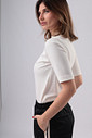 BLUSA MANGA CURTA CANELADA SARAH - Off White BLUSA MANGA CURTA CANELADA SARAH - Off White