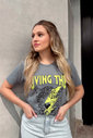 T-shirt Feminina Living Luxo Urbano