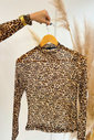 Blusa Manga Longa de Tule Onça Luxo Urbano