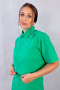 Camisa Cropped Linho com Bolsos Clarice Verde Luxo Urbano