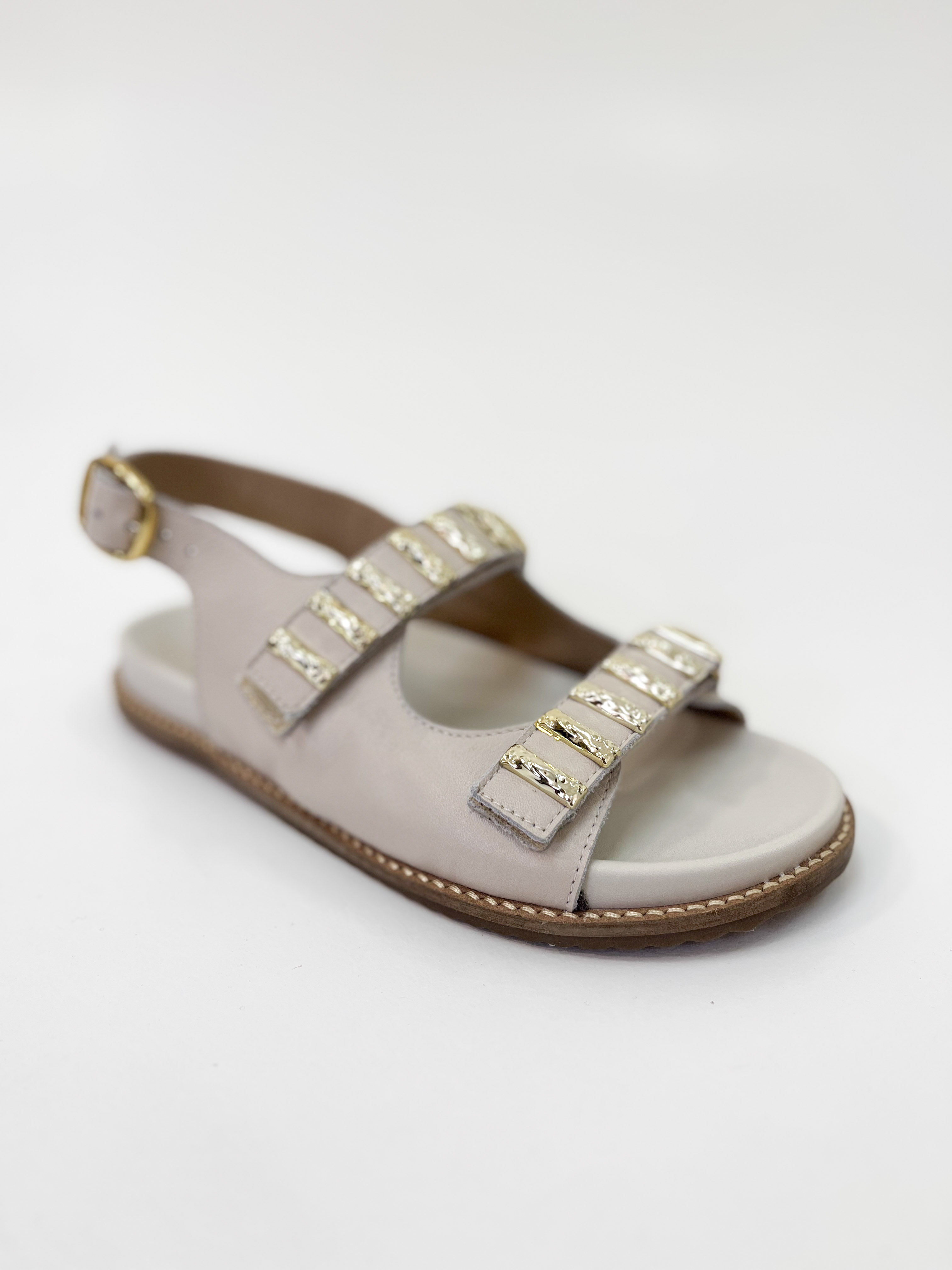 Zaza - Sandália Rasteira em Couro Off White com Tiras Douradas e Fivela Ajustável Zaza - Sandália Rasteira em Couro Off White com Tiras Douradas e Fivela Ajustável