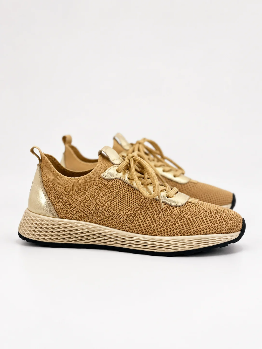 Ayla - Tênis Feminino Casual Knit Dourado Ultraleve Ayla - Tênis Feminino Casual Knit Dourado Ultraleve
