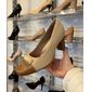 Sapato Piccadilly Salto Bloco Baixo Feminino Cor Bege Brulee Sapato Piccadilly Salto Bloco Baixo Feminino Cor Bege Brulee