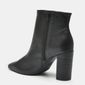 Bota Via Marte Couro Bico Fino Feminino Cor Preto Bota Via Marte Couro Bico Fino Feminino Cor Preto
