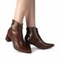 Bota Dakota Cano Curto Salto Médio Feminino Cor Marrom