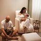 Poltrona de Amamentação Luísa com Balanço e Giro - Off White Poltrona de Amamentação Luísa com Balanço e Giro - Off White