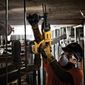 Martelete 3 Funções DeWalt DCH133M2-BR SDS Plus 20V 4Ah
