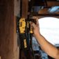 Lixadeira Orbital DeWalt DWE6411B2 Lixa 1/4" 230W 220V