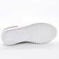 Tênis Vizzano com Recortes Coloridos Detalhe Microperfuros Solado Tratorado Branco e Off White Tênis Vizzano com Recortes Coloridos Detalhe Microperfuros Solado Tratorado Branco e Off White