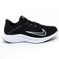 Tênis Nike Quest 3 Tela com Recortes Escrita Preto e Branco Tênis Nike Quest 3 Tela com Recortes Escrita Preto e Branco