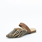 Sapato Mule Ramarim Bico Fino Animal Print Detalhe Fivela Bege e Marrom