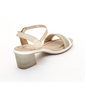 Sandália Piccadilly Cabedal com Recortes Salto Grosso Linho Bege e Branco Sandália Piccadilly Cabedal com Recortes Salto Grosso Linho Bege e Branco