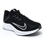 Tênis Nike Quest 3 Tela com Recortes Escrita Preto e Branco Tênis Nike Quest 3 Tela com Recortes Escrita Preto e Branco