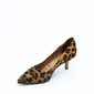 Sapato Scarpin Vizzano Bico Fino Estampado Onça Bege e Preto