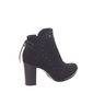 Bota Ankle Boot Mississipi Nobuck Detalhe Cobra Amarração Aplicação Tachas Preta Bota Ankle Boot Mississipi Nobuck Detalhe Cobra Amarração Aplicação Tachas Preta