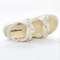 Sandália Papete Moleca Cabedal Corino Duas Tiras Largas com Nós Posterior Elástico Off White Sandália Papete Moleca Cabedal Corino Duas Tiras Largas com Nós Posterior Elástico Off White