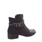 Bota Ankle Boot Cravo & Canela Couro Detalhe Fivela Camurça Preta Bota Ankle Boot Cravo & Canela Couro Detalhe Fivela Camurça Preta