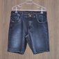 Bermuda Jeans Dlz Slim com Elastano Bolso Barra Lixada Azul Escuro Bermuda Jeans Dlz Slim com Elastano Bolso Barra Lixada Azul Escuro