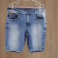Bermuda Jeans Slim com Detalhe no Bolso Logo Azul Claro