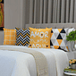 Kit 4 Capas de Almofada Decorativas O Amor Mora Aqui Amarelo Kit 4 Capas de Almofada Decorativas O Amor Mora Aqui Amarelo