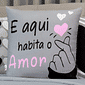 Kit: 4 Capas de Almofada Decorativas Amor Nosso Lar Cinza Kit: 4 Capas de Almofada Decorativas Amor Nosso Lar Cinza
