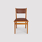 Cadeira Asolo Estofada em Madeira Maciça com Design Contemporâneo Equilibrado Cadeira Asolo Estofada em Madeira Maciça com Design Contemporâneo Equilibrado