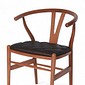 Cadeira Wishbone Confortável e Elegante no Castanho