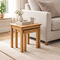 Conjunto de Mesas Laterais de Apoio Encaixáveis em Madeira – 2 Peças com Design Clássico