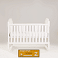Kit Lilie Berço 2 em 1 e Cômoda 8 Gavetas em Madeira Maciça Branco Fosco Kit Lilie Berço 2 em 1 e Cômoda 8 Gavetas em Madeira Maciça Branco Fosco