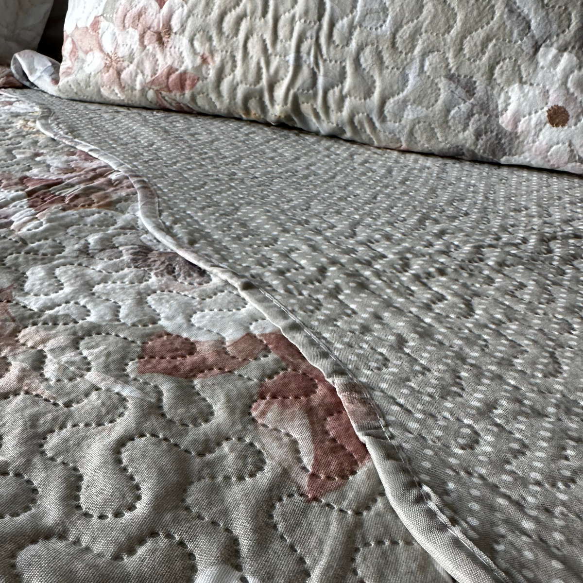 Kit Colcha Boutis Queen Campo