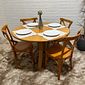Conjunto Mesa Redonda X 120cm Com 4 Cadeiras X Madeira Maciça Mel Conjunto Mesa Redonda X 120cm Com 4 Cadeiras X Madeira Maciça Mel