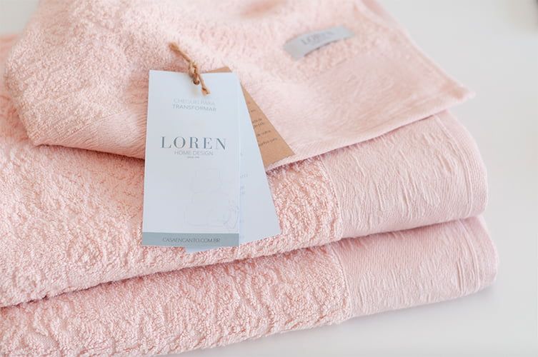 toalhas loren foto mostrando detalhes da felpa