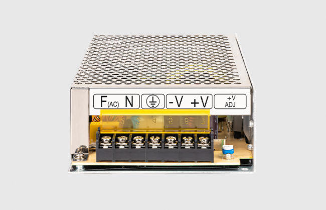 EFM 1215 G2 - Tensão