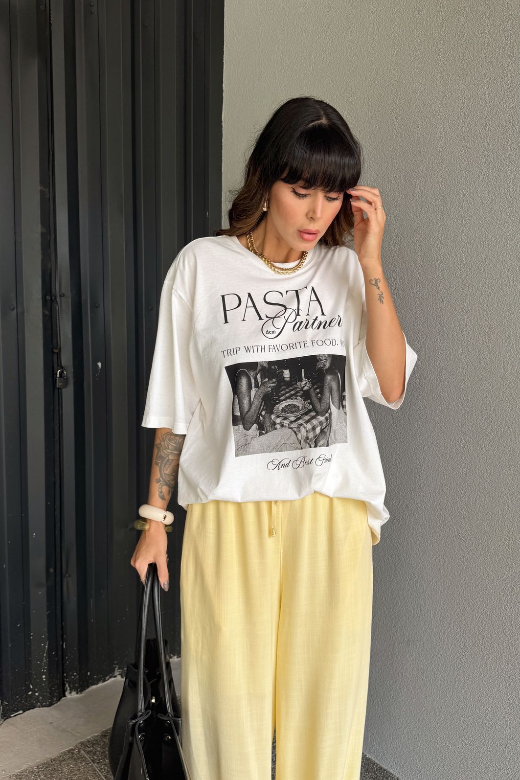 T-SHIRT OVERSIZED PASTA PARTNERS OFF WHITE - Dolce-me® | DCM