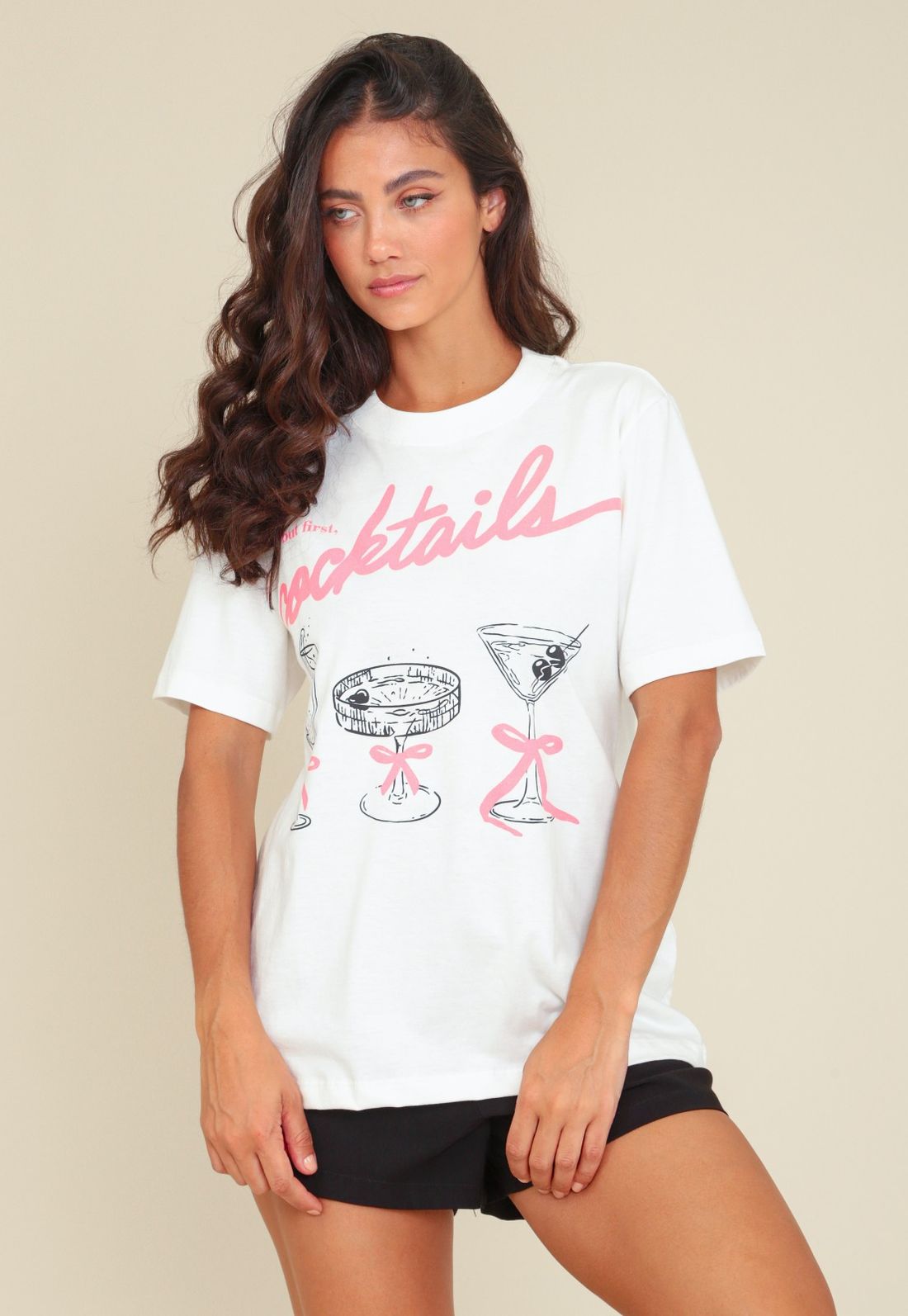 T-SHIRT OVERSIZE  EM MEIA MALHA COCKTAILS - Tamanho GG - Cor OFF WHITE