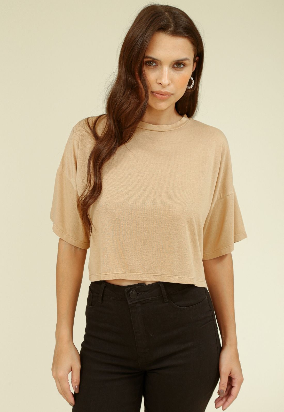 BLUSA MALHA MANGA CURTA OVERSIZED - Cor BEGE - Tamanho PP